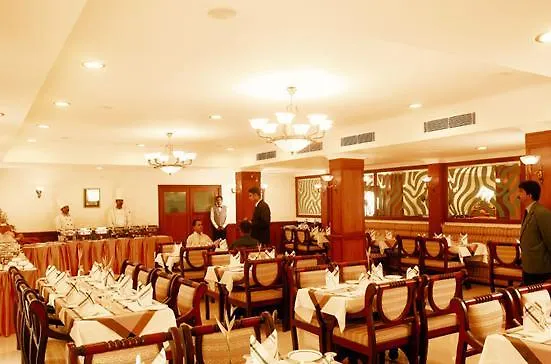 Hotel Elegance Kaladi 3*,  India