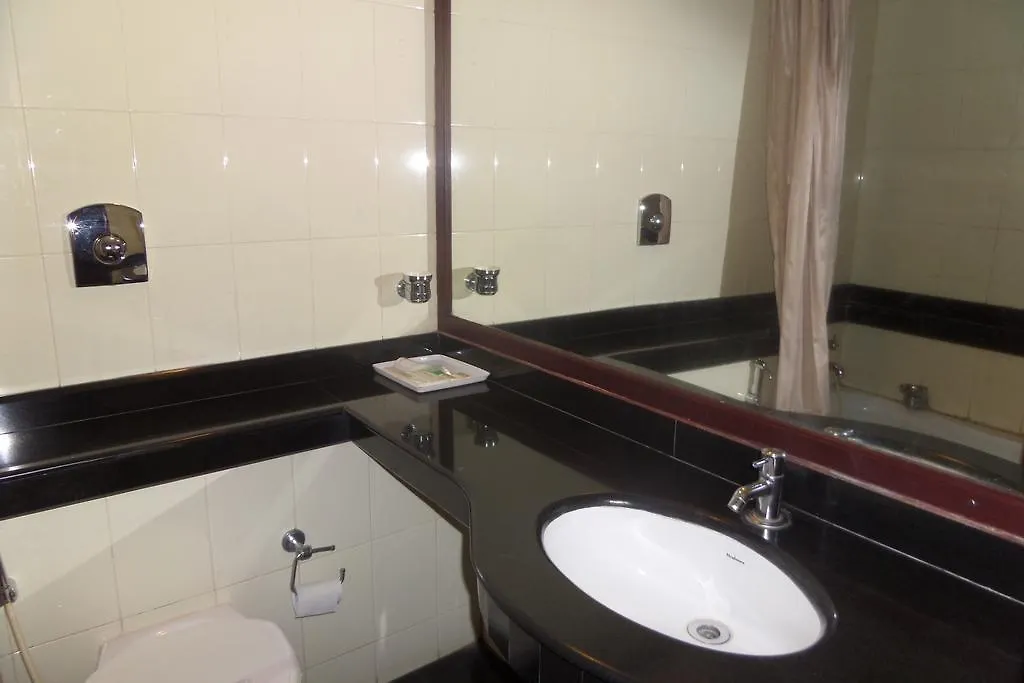 Hotel Elegance Kaladi 3*,  India